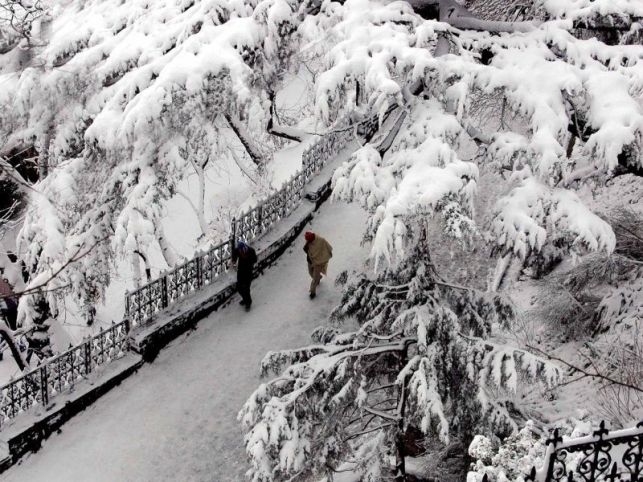 Himachal Pradesh Tourist Attractions - Dalhousie snowfall